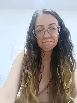 Stripchat Sex Cam of miss_hanna07