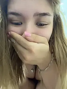 Stripchat Free Live Porn of FlashTitsRoyal