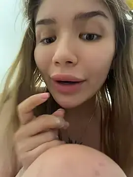 Stripchat Best Webcam of FlashTitsRoyal