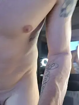 Stripchat Adult Webcam of MissLMrJ