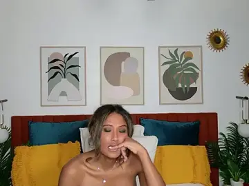 Stripchat Sex Cam of ShanialaFrancaise