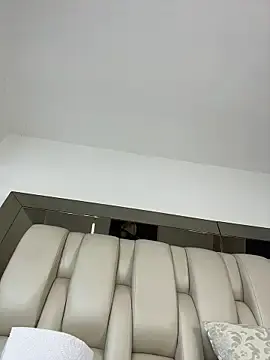 Stripchat Watch Live Sex Cams of ALISSON_FOXXX1