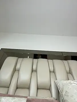 Stripchat Watch Live Sex Cams of ALISSON_FOXXX1