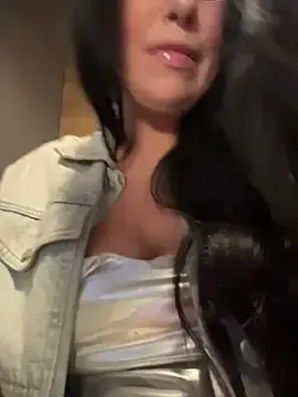 Stripchat Live Porn of Tisha_Busty