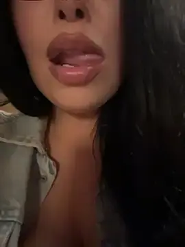 Stripchat Adult Video Chat of Tisha_Busty