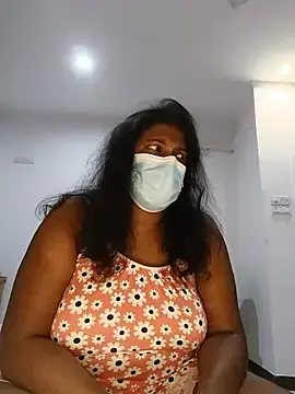 Stripchat Live Porn of Xbees_CT