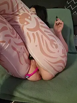 Stripchat Adult Video Chat of AryaSummersReal