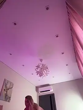 Stripchat Live Sex of HugeBoobsAlice