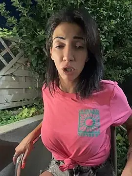Stripchat Adult Webcam of Yasmiinee
