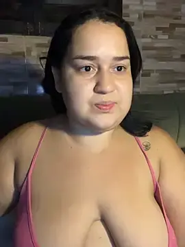 Stripchat Watch Live Sex Cams of yesmiia