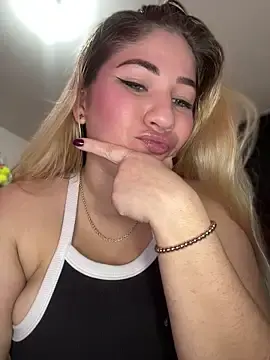 Stripchat Best live sex cam show of Celestedubois