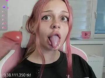 Stripchat Sex Cam of MelonyEmo