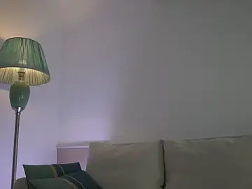 Stripchat Free Porn Cam of Yvonna_One
