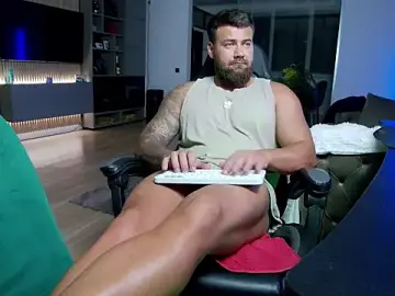 Stripchat Free Live Porn of UbbeViking
