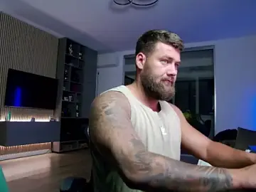 Stripchat Live Sex of UbbeViking