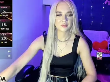 Stripchat Sex Chat of CrystalGirl99