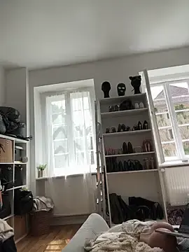 Stripchat Watch Live Sex Cams of SkinnyLilly