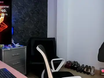 Stripchat Live Sex Cam of Bella_Evans_