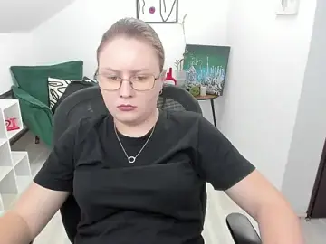 Stripchat Nude Webcam of IrenneBates