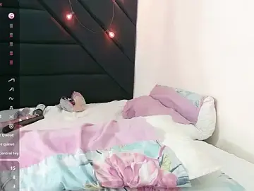 Stripchat Sex Chat of kinkyhousewifee