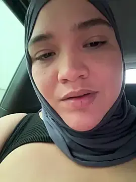 Stripchat Sex Cam of sweetmuslim01