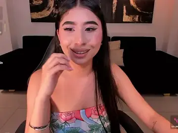 Stripchat Free Porn Cam of MayaMoretti_