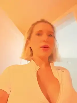 Stripchat Adult Video Chat of xoxoxjenn