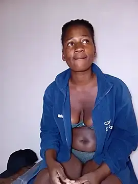 Stripchat Free Porn Cam of DimpleQueen_01