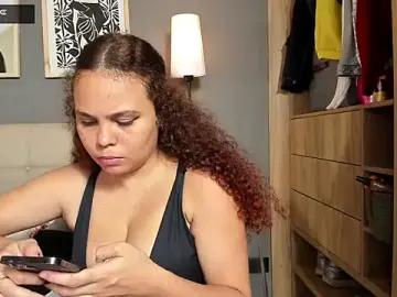 Stripchat Live Sex Cam of Bloom_Noor