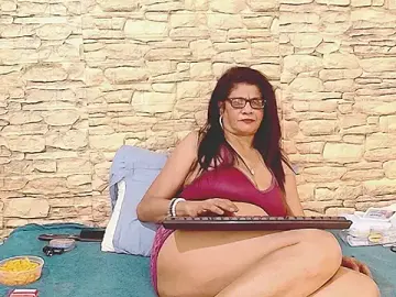 Stripchat Best Webcam of IndianAllure