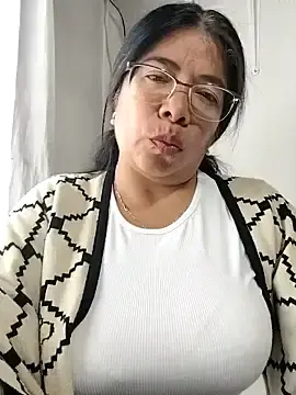 Stripchat Free Live Porn of __valentina18