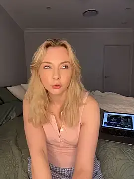 Stripchat Adult Video Chat of Lotttiee