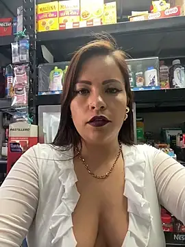 Stripchat Best Webcam of MIA_ROSSEEE