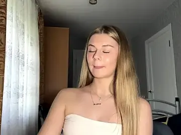 Stripchat Watch Live Sex Cams of HoneysPiee
