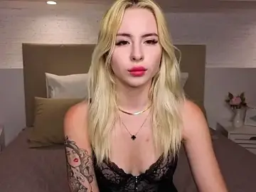 Stripchat Free Porn Cam of Bella_crazyy