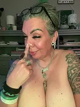 Stripchat Adult Webcam of dieseldame1313