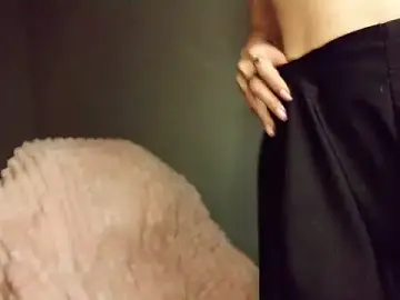 Stripchat Watch Live Sex Cams of solcito198