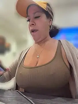 Stripchat Adult Webcam of Bigbuttbrooklynn