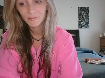 Stripchat Adult Video Chat of Heyitsmee33