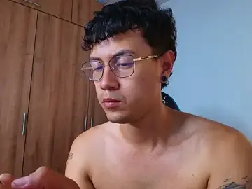 Stripchat Best Webcam of LeaneSeb