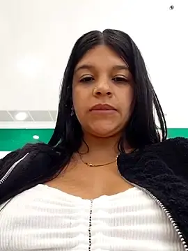 Stripchat Nude Webcam of Layla-daring