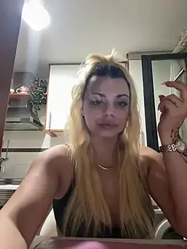Stripchat Watch Live Sex Cams of Noeliagglow