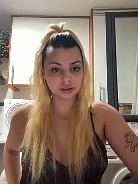 Stripchat Live Porn of Noeliagglow