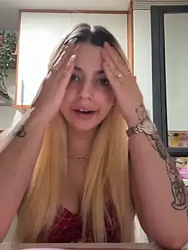 Stripchat Live Sex of Noeliagglow