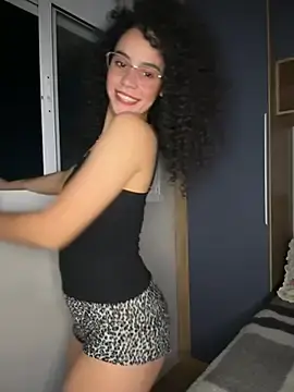 Stripchat Free Live Porn of SirenStell0