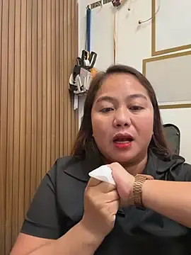 Stripchat Adult Webcam of asian_milfpinay