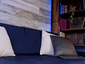 Stripchat Free Porn Cam of B_Wild