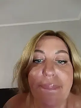 Stripchat Live Sex of MiaMooly