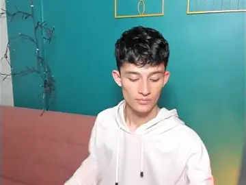 Stripchat Free Live Porn of Patrick_Howland_