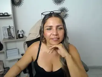 Stripchat Best Webcam of cum_bigass